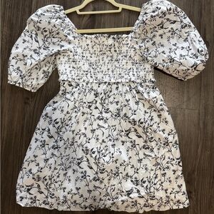 American Eagle Outfitters Puff Sleeve Mini Dress - Black and White Floral